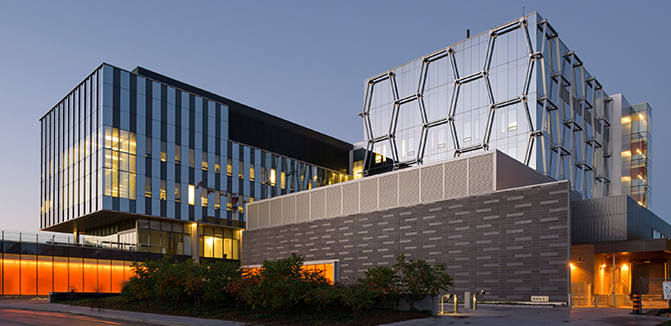 Mike & Ophelia Lazaridis Quantum-Nano Centre (QNC) - Institute for Quantum Computing (IQC)